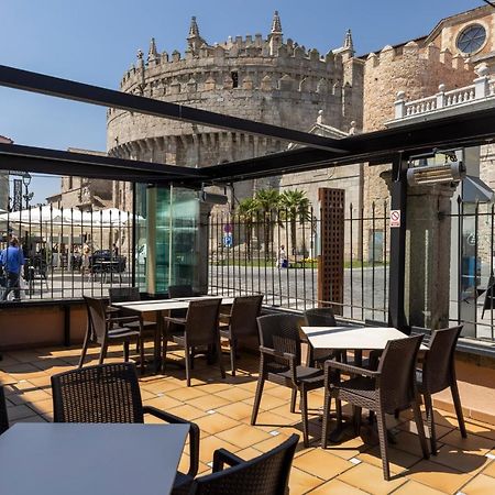 Hostal Restaurante Puerta Del Alcazar Ávila المظهر الخارجي الصورة