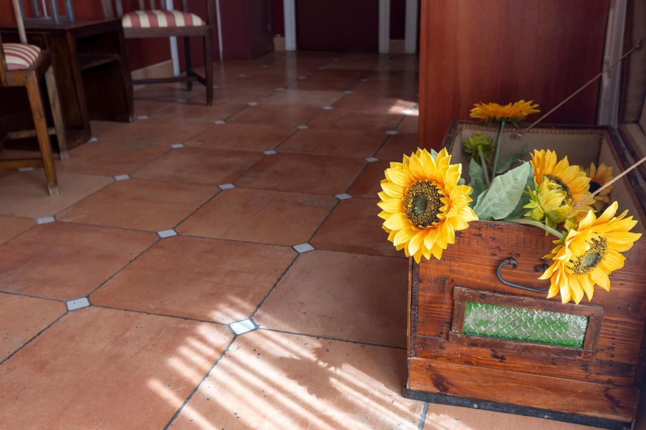 Hostal Restaurante Puerta Del Alcazar Ávila المظهر الخارجي الصورة