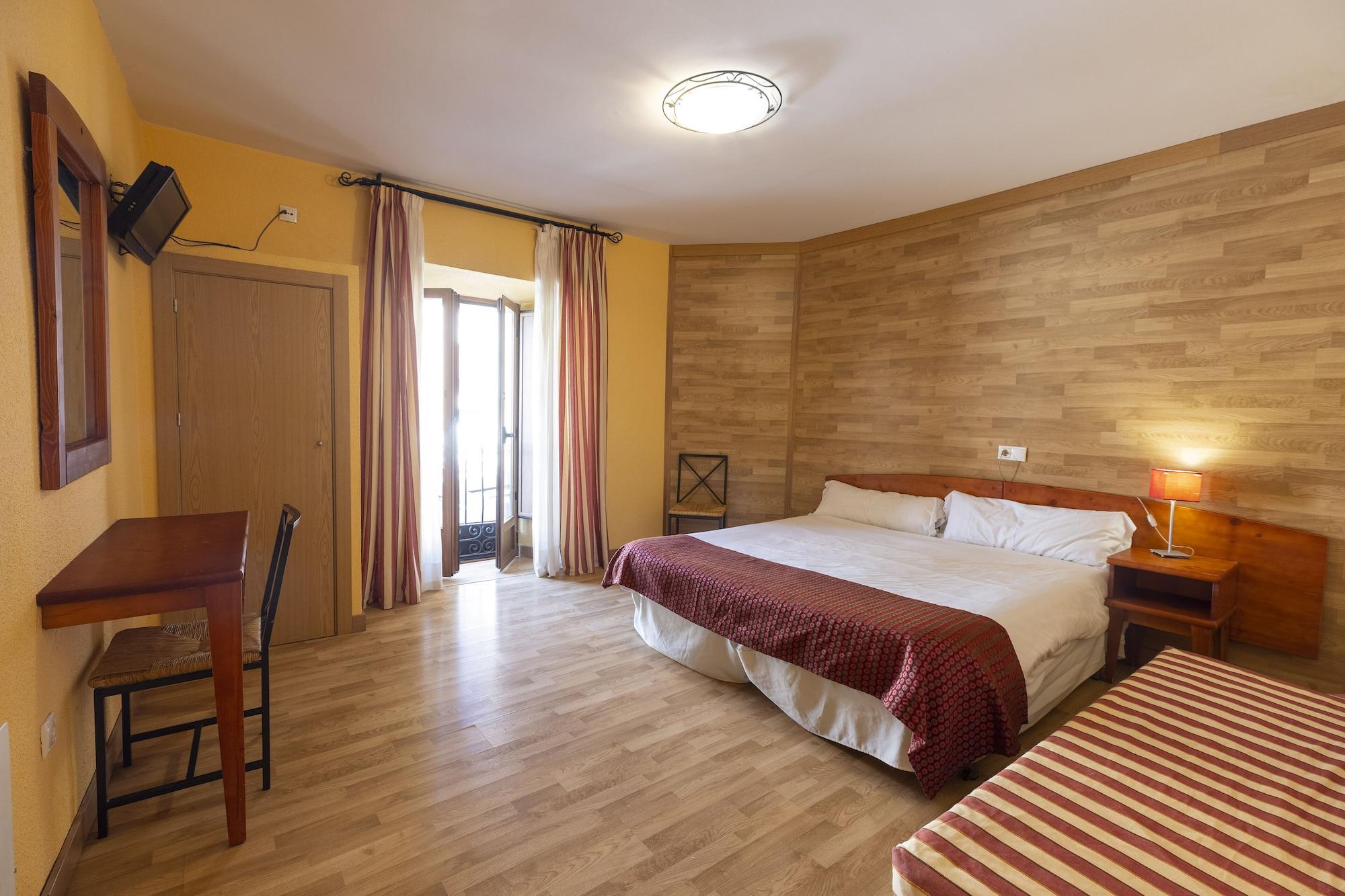 Hostal Restaurante Puerta Del Alcazar Ávila المظهر الخارجي الصورة