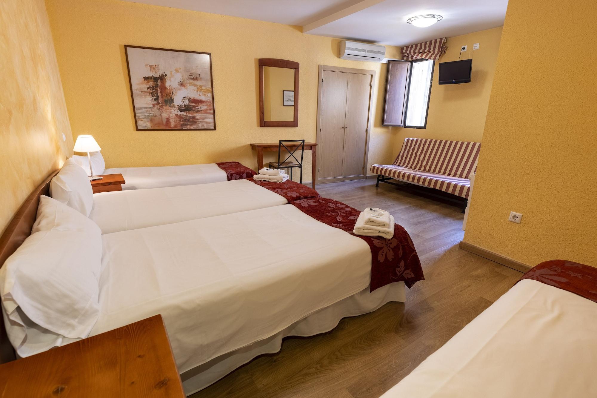Hostal Restaurante Puerta Del Alcazar Ávila المظهر الخارجي الصورة