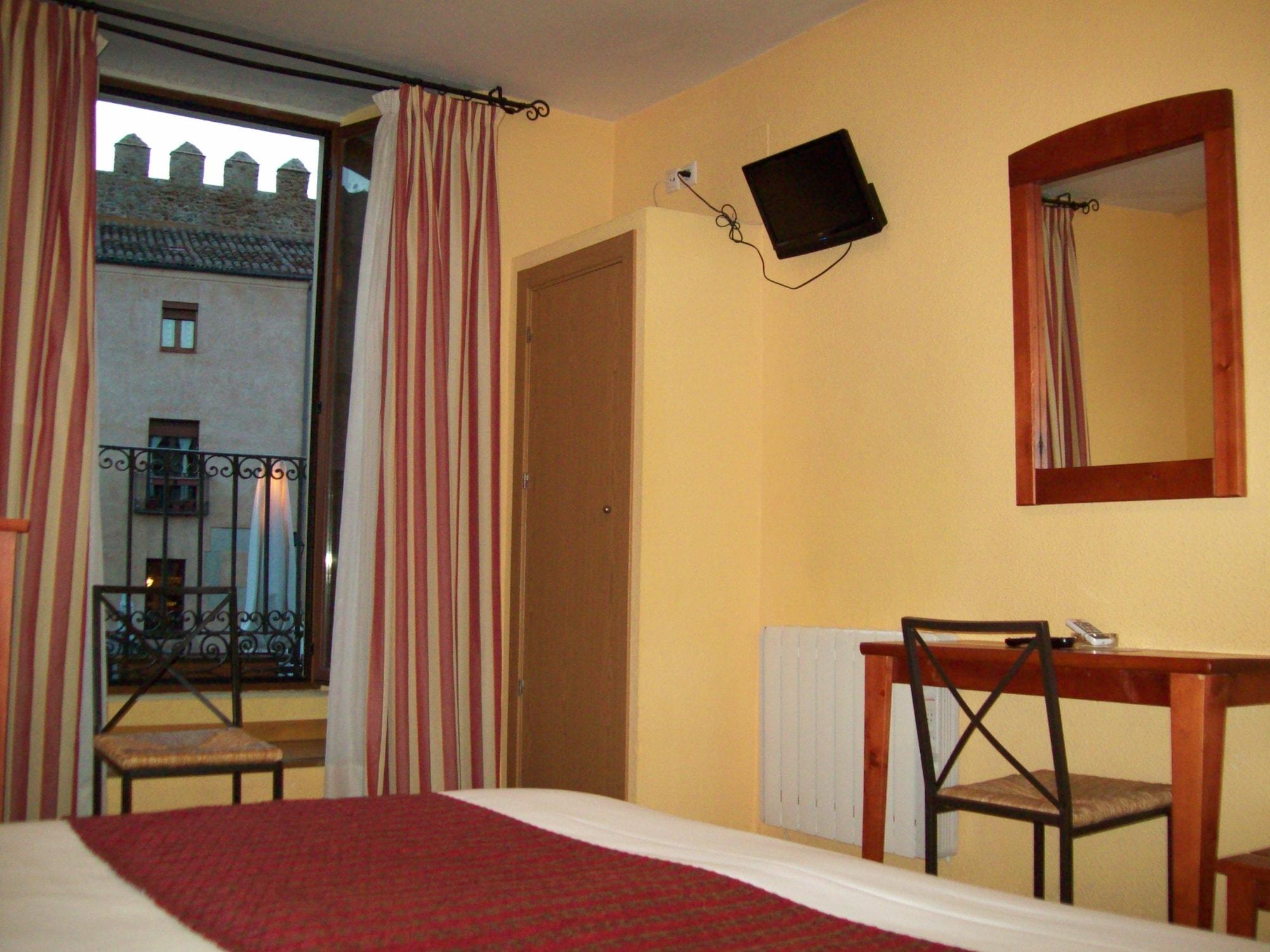 Hostal Restaurante Puerta Del Alcazar Ávila المظهر الخارجي الصورة