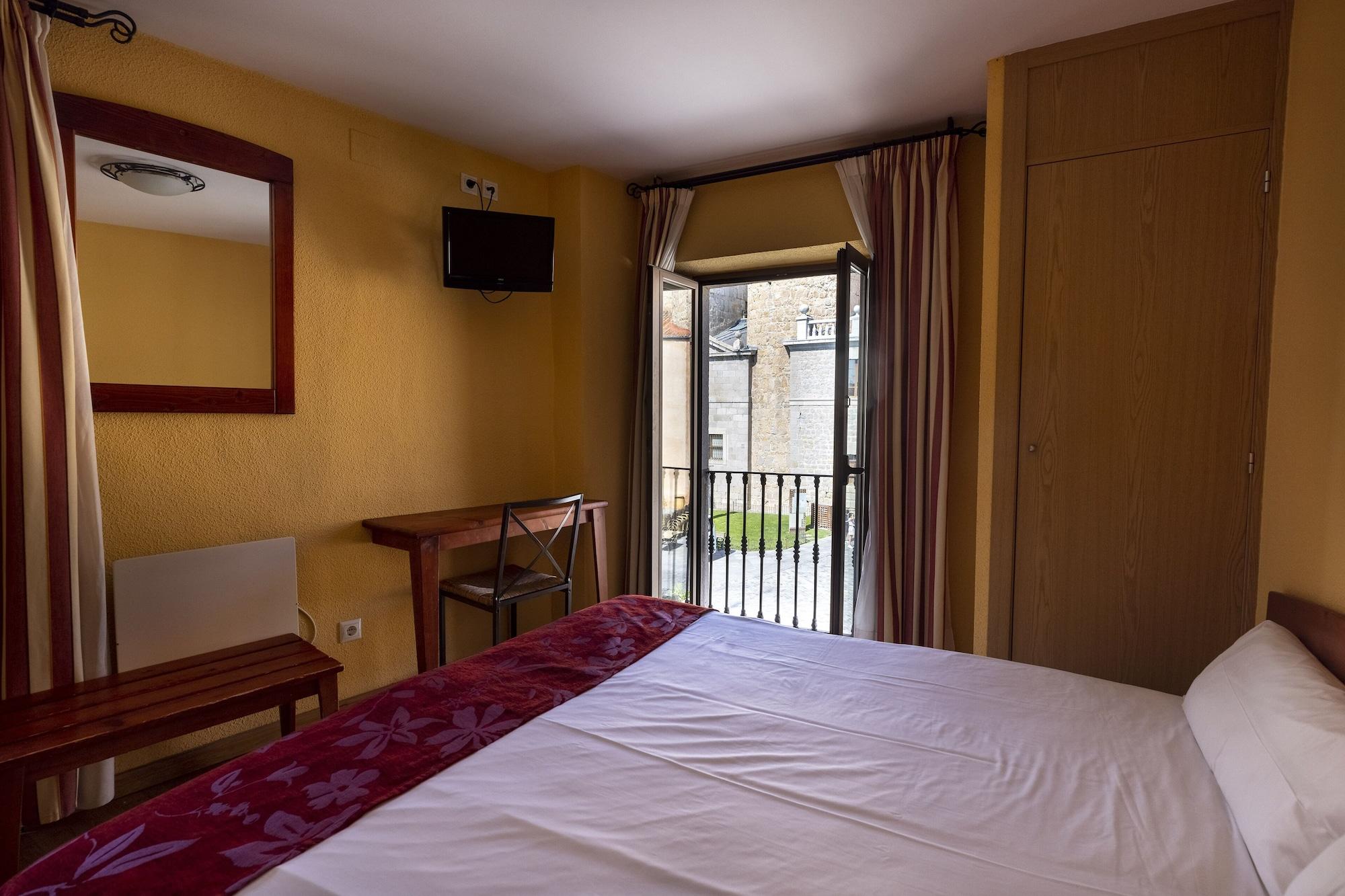 Hostal Restaurante Puerta Del Alcazar Ávila المظهر الخارجي الصورة