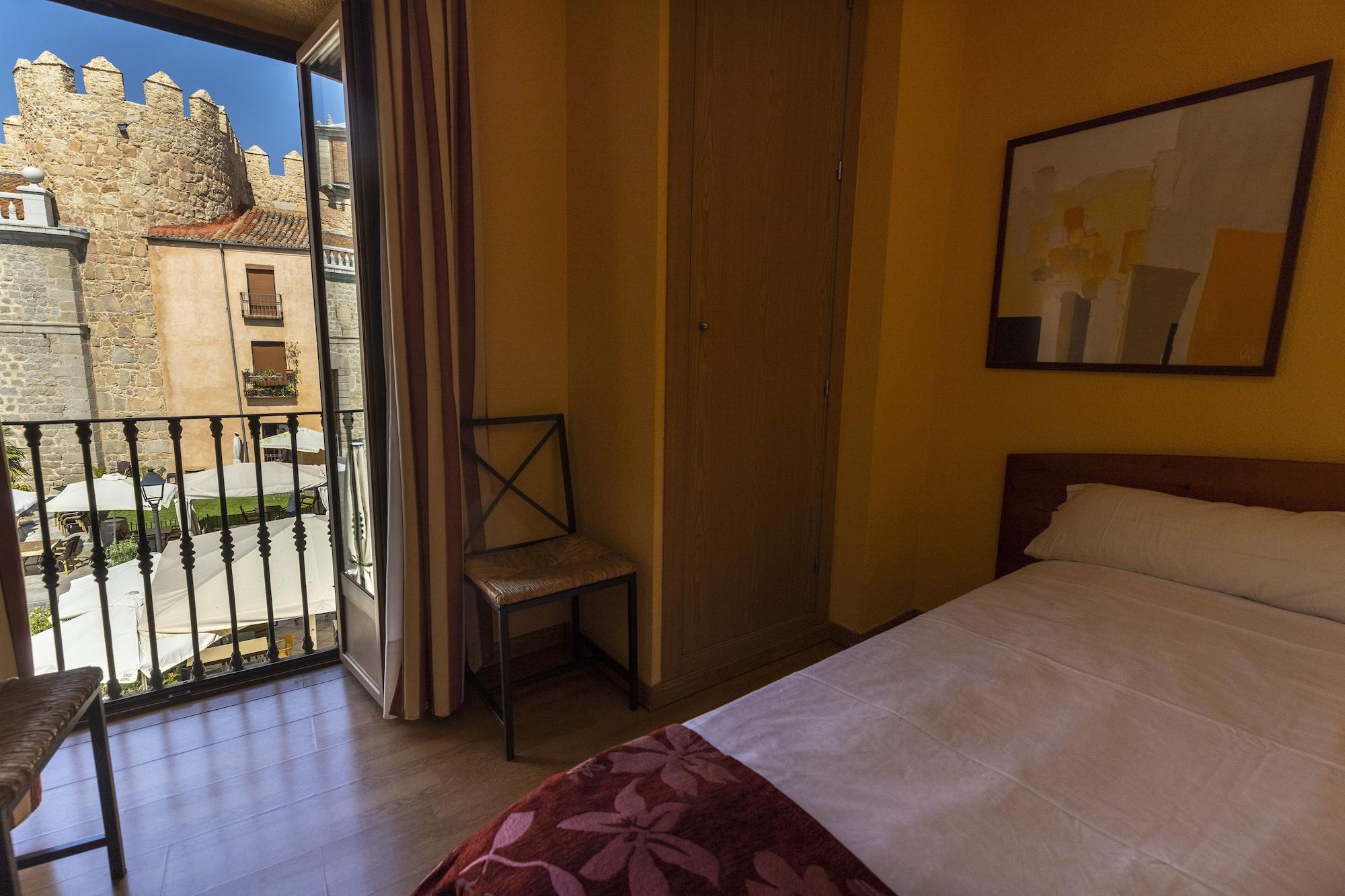 Hostal Restaurante Puerta Del Alcazar Ávila المظهر الخارجي الصورة