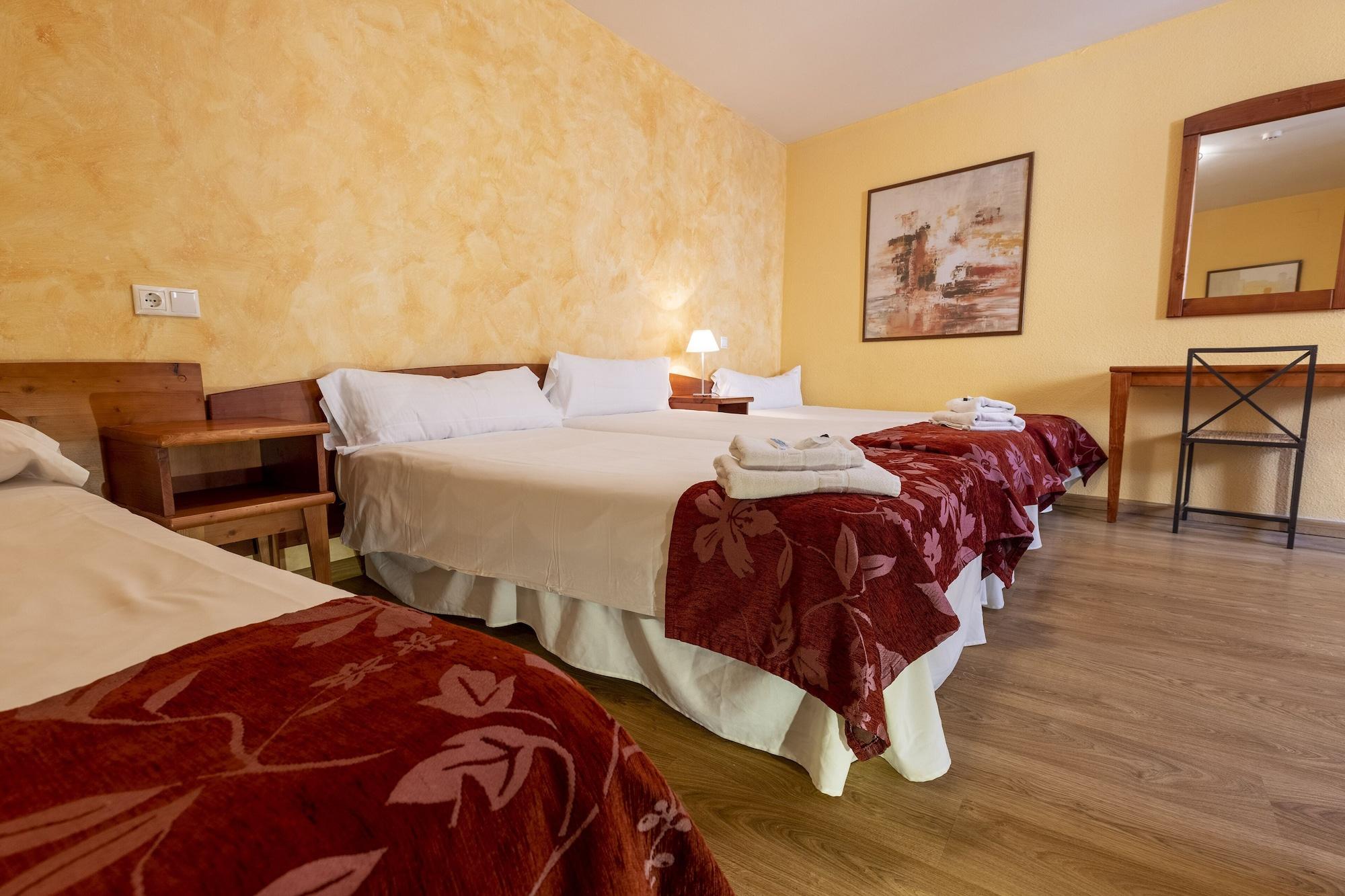Hostal Restaurante Puerta Del Alcazar Ávila المظهر الخارجي الصورة